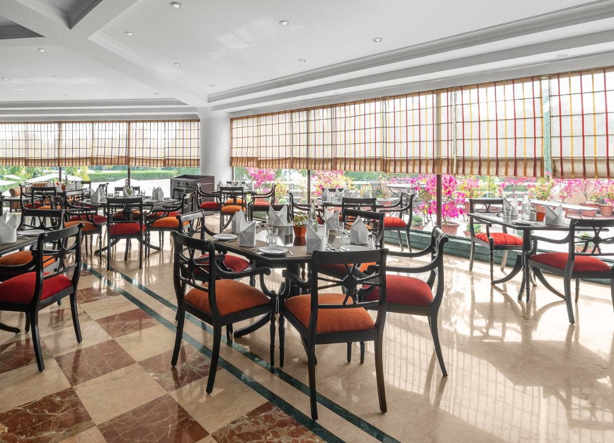 Sarovar Portico Surajkund Nova Deli Exterior foto