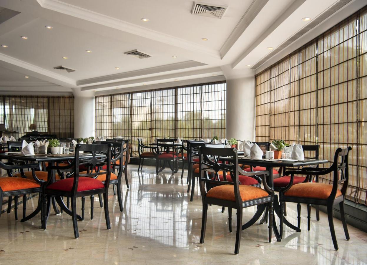 Sarovar Portico Surajkund Nova Deli Exterior foto